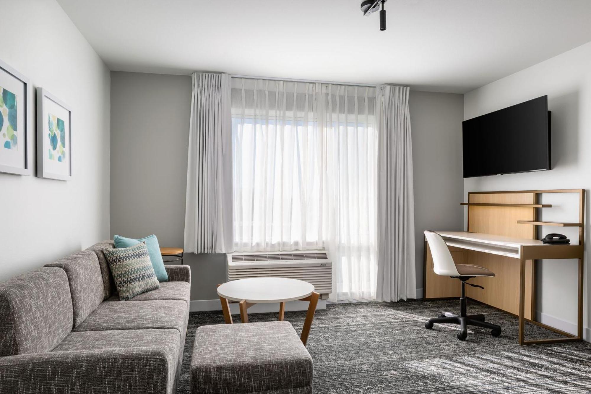 Towneplace Suites By Marriott Iron Mountain Exteriör bild