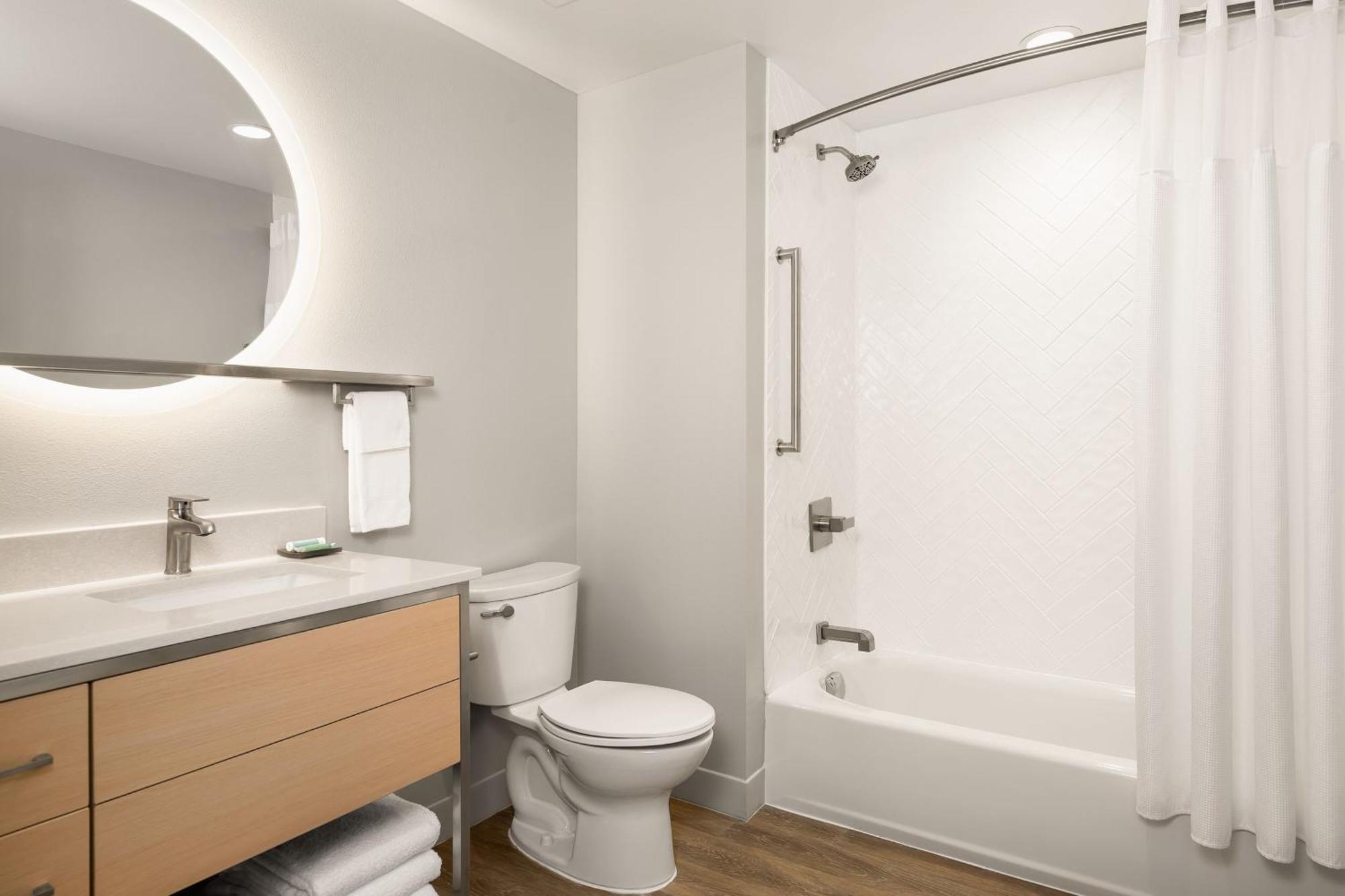 Towneplace Suites By Marriott Iron Mountain Exteriör bild