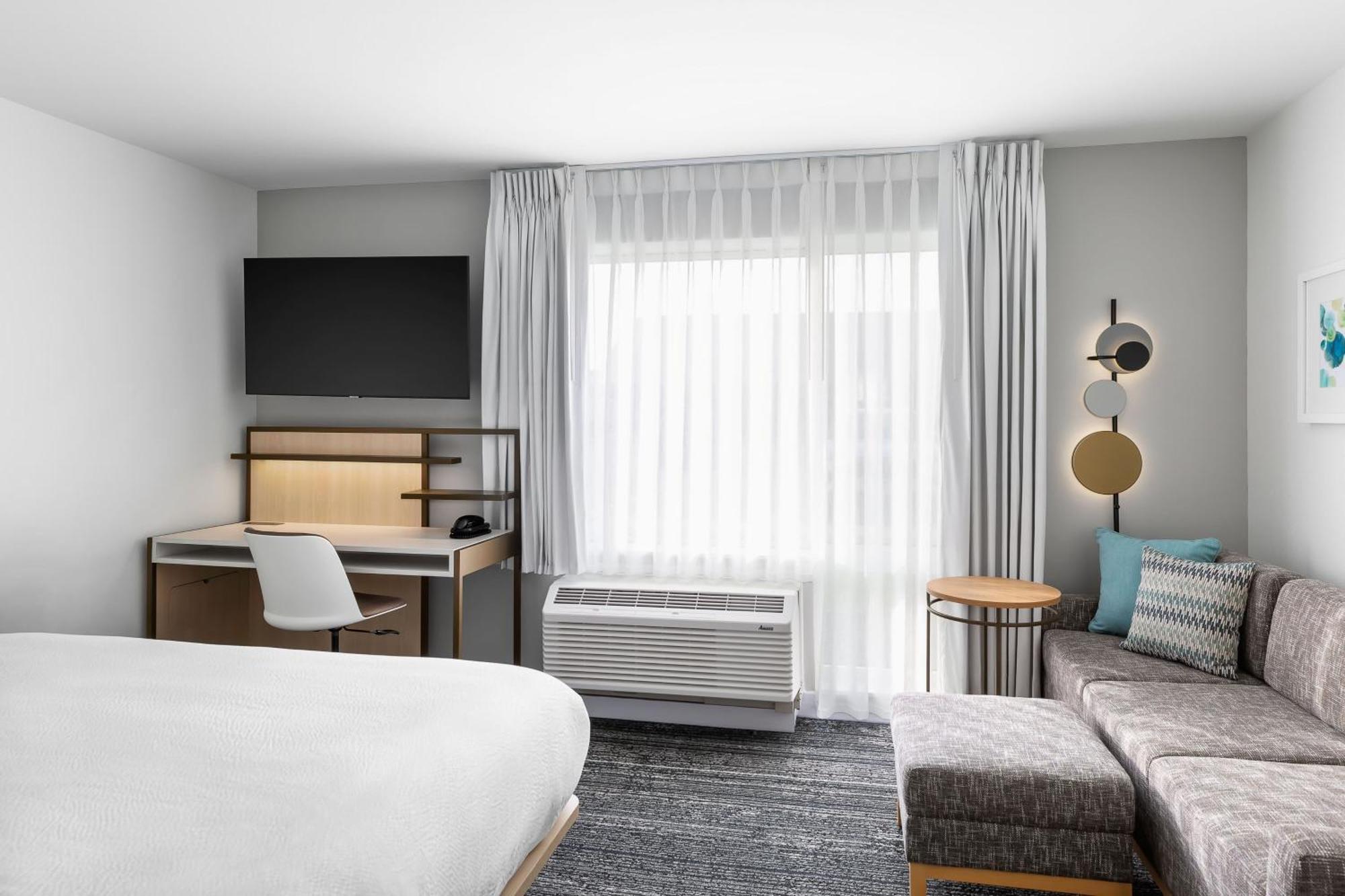 Towneplace Suites By Marriott Iron Mountain Exteriör bild
